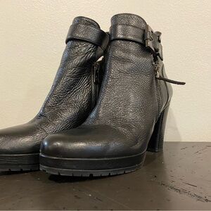 Chunky Black Ankle Boots with Thick Heel and Platform Sole